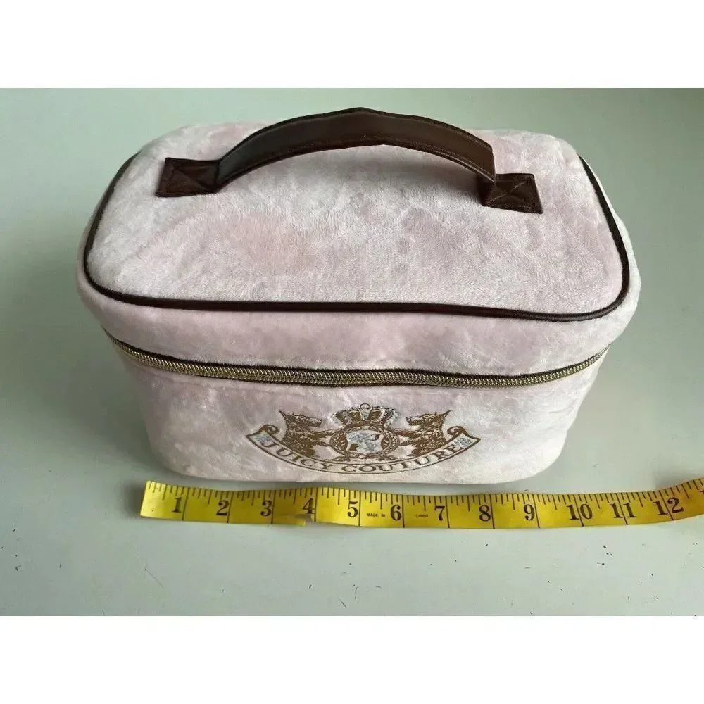JUICY COUTURE Makeup Bag Travel Cosmetic Train Case Pink‎ Velour Scottie Crown